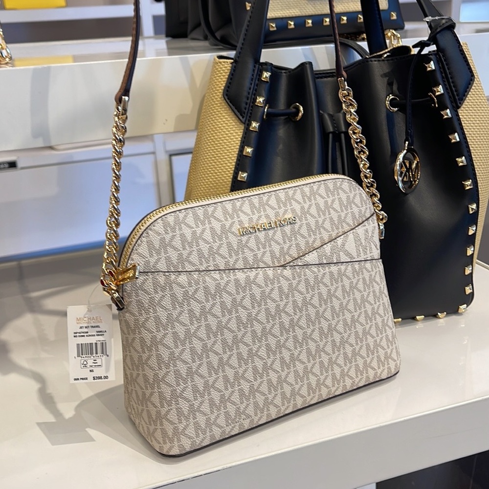 MICHAEL KORS Jet Set Medium Logo Dome Satchel Crossbody 
Vanilla 
NWT - Picture 16 of 16
